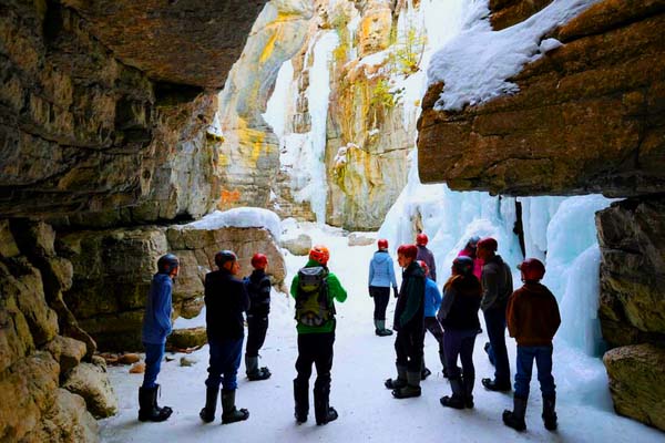 Jasper Maligne Canyon Ice Walk