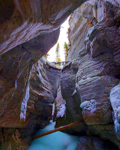 Jasper Maligne Canyon Ice Walk