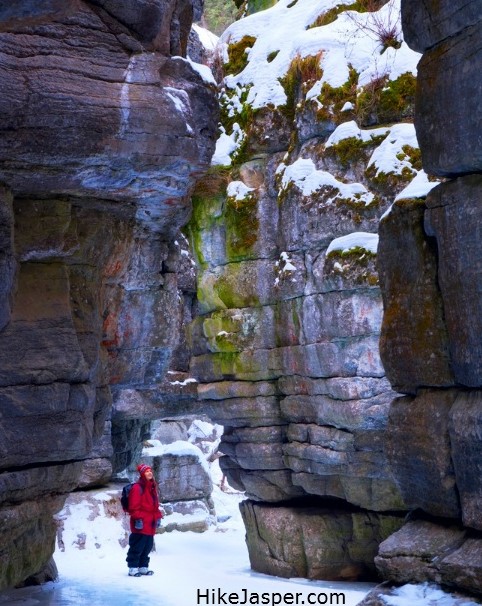 Jasper Maligne Canyon ice walk JNP